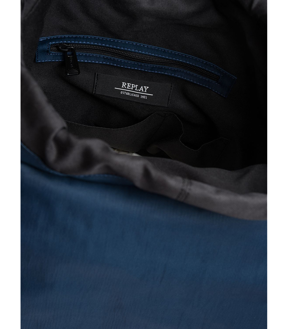 ナイロンツイルバックパック 詳細画像 ダークインディゴ 7